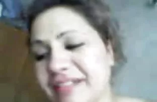 在性之前，年轻人爱抚老妇人的长毛的裤裆